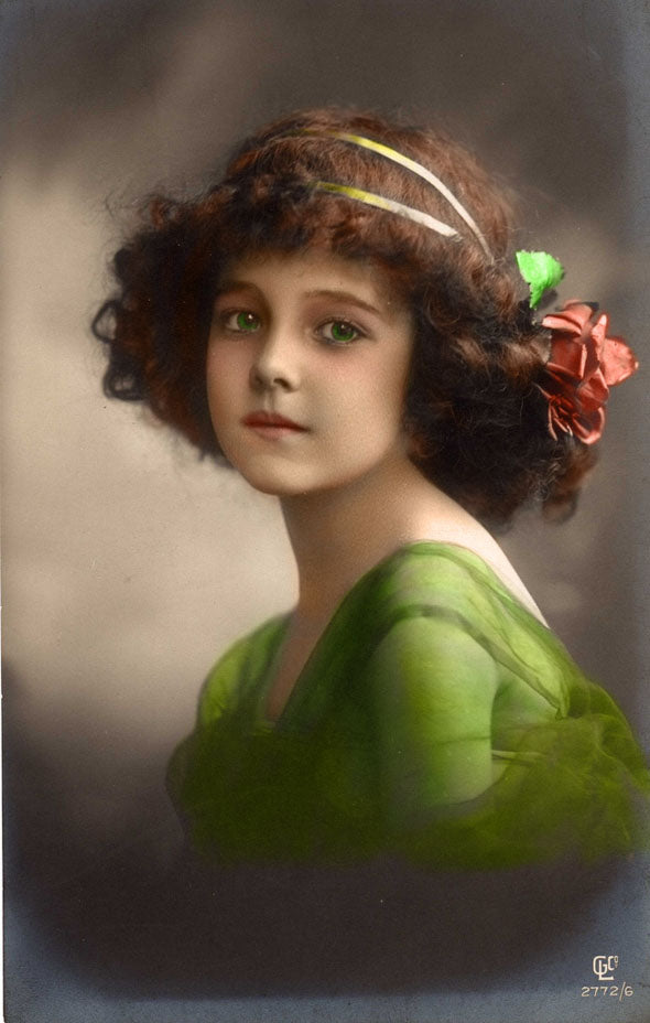 Light washes of color are quickly applied to the colorize layer using Soft Charcoal. I've left the background untouched.