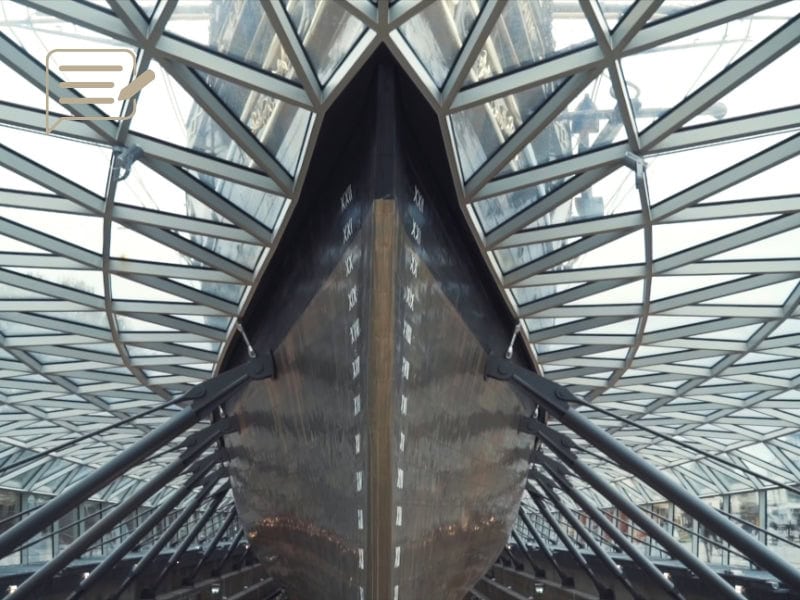 The impressive view of the Cutty Sark’s hull, preserved at the Royal Museums Greenwich, showcasing her sleek and iconic design.